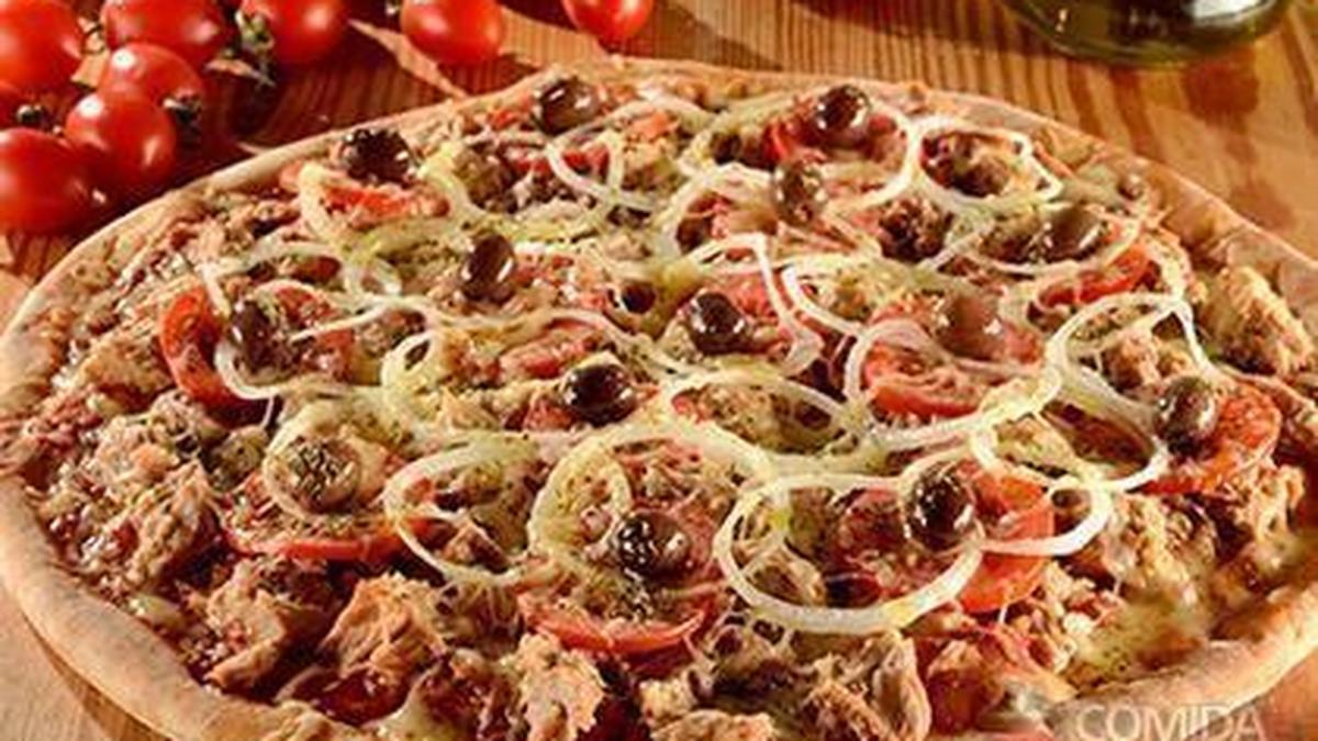 Pizza de Atum com tomate e cebola da Don Mussarelo