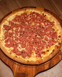 Pizza de Baiana com calabresa, pimenta e ovos da Don Mussarelo